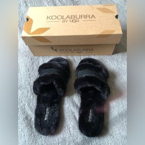 KOOLABURRA By UGG Black slides size 10